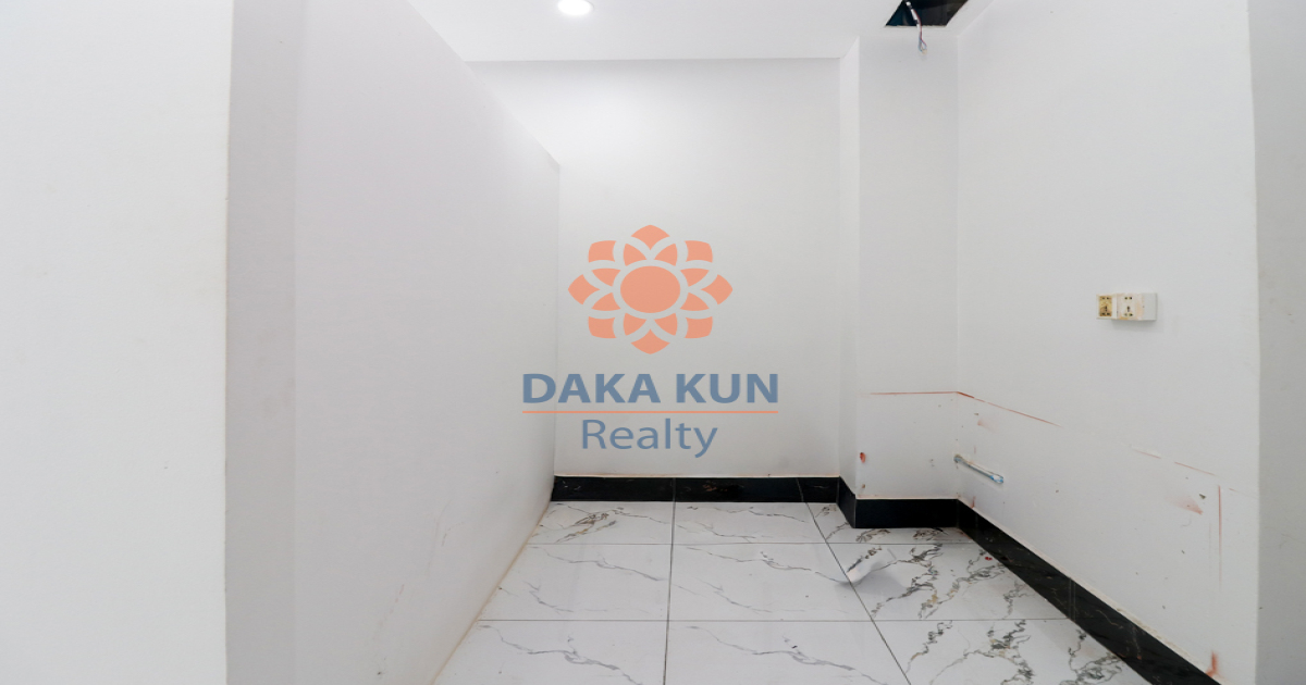 Commercial Space for Rent in Siem Reap City Center, on the Main Road